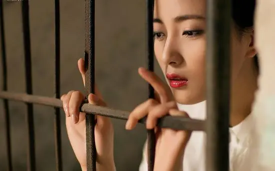 在BDSM中如何用spank提升快感与信任？ 一